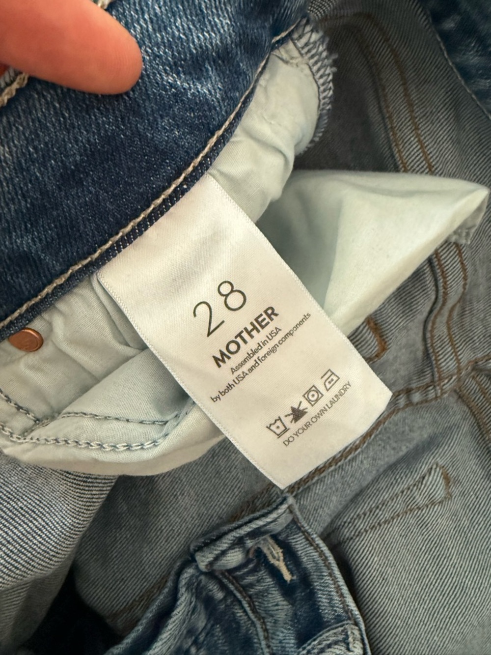 MOTHER denim The Tomcat Ankle Fray in On the Road wash - Picture 3 of 6